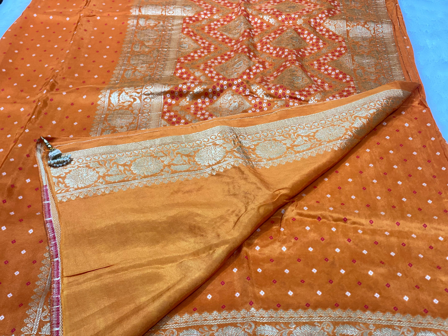 Golden Radiance Bandhej Weaving Banarasi Munga Silk Saree