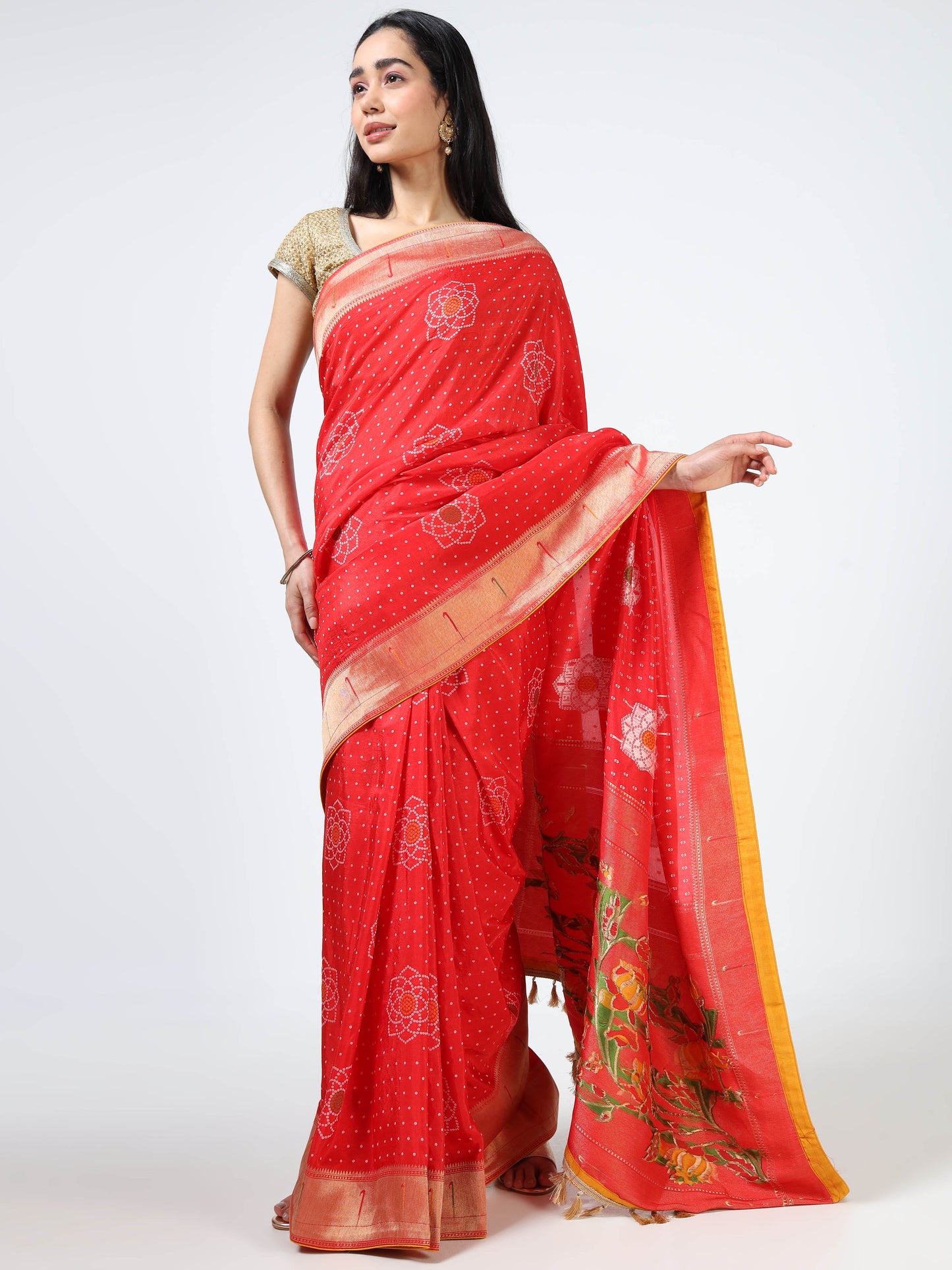 Bandhej with Paithani Pallu and Muniya Border