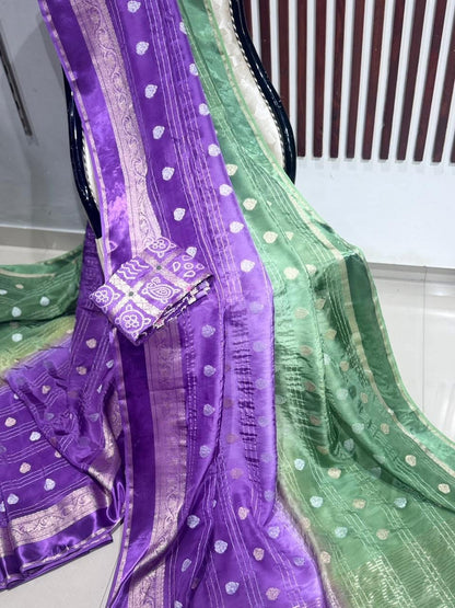 Habutai crepe silk with bandhani blouse