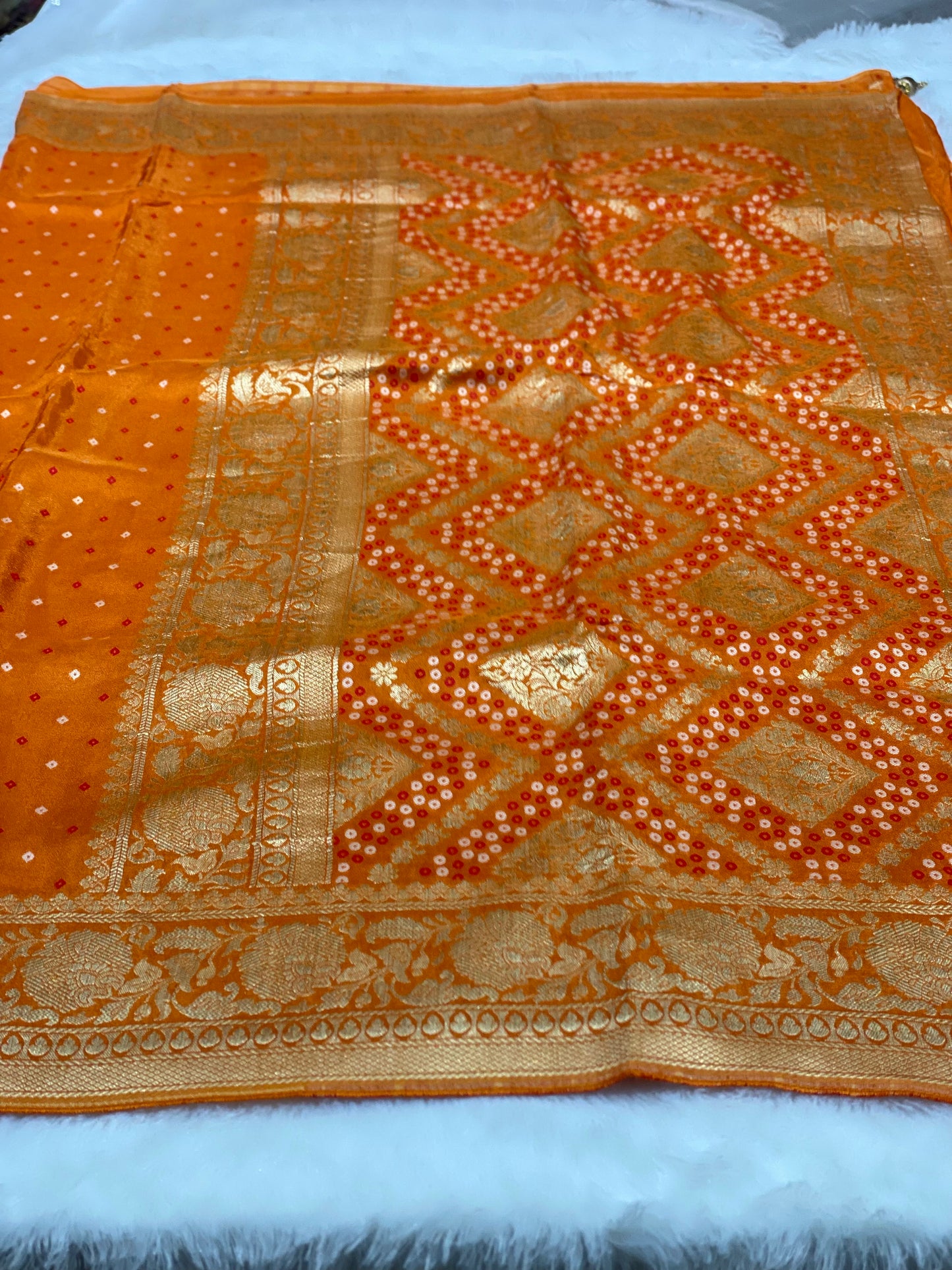 Golden Radiance Bandhej Weaving Banarasi Munga Silk Saree