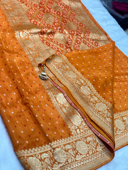 Golden Radiance Bandhej Weaving Banarasi Munga Silk Saree