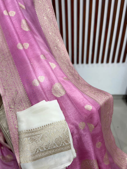 PURE MUNGA SILK CONTRAST BLOUSE WITH LEAF MOTIF RICH PALLU