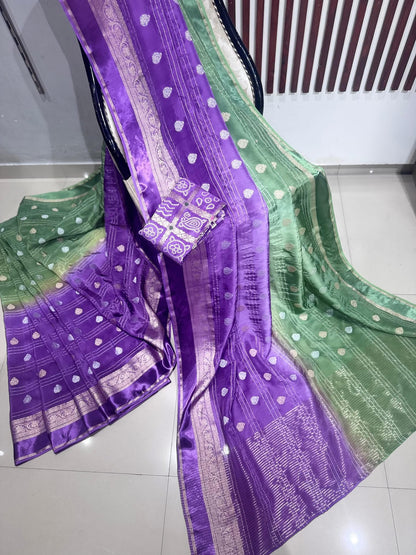 Habutai crepe silk with bandhani blouse