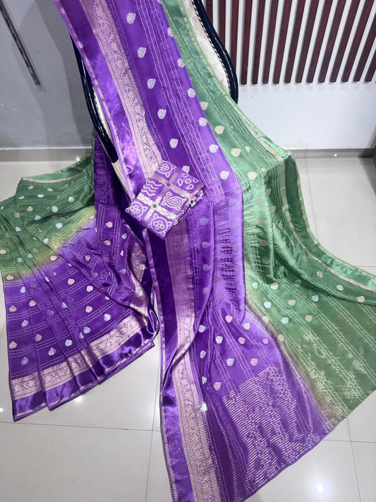 Habutai crepe silk with bandhani blouse