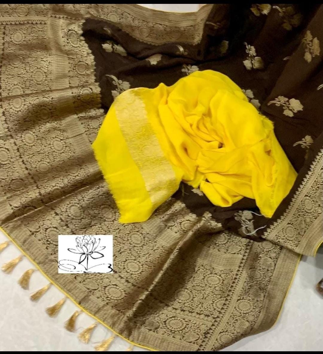 BANARASI MUNGA SILK CONTRAST BLOUSE ROSE FLORAL WEAVING