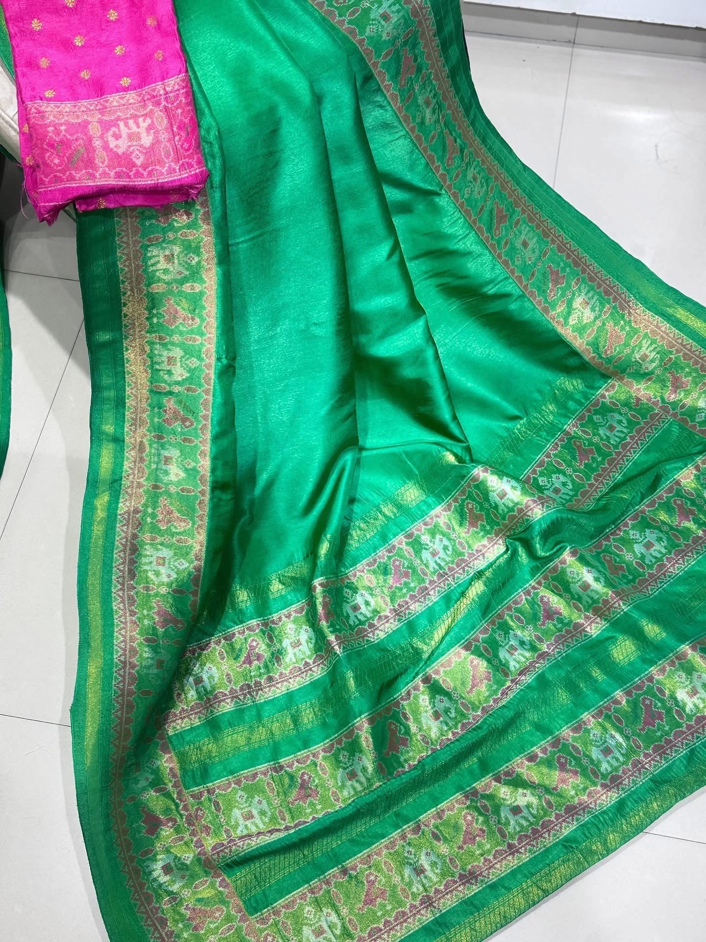 Munga Patola Silk