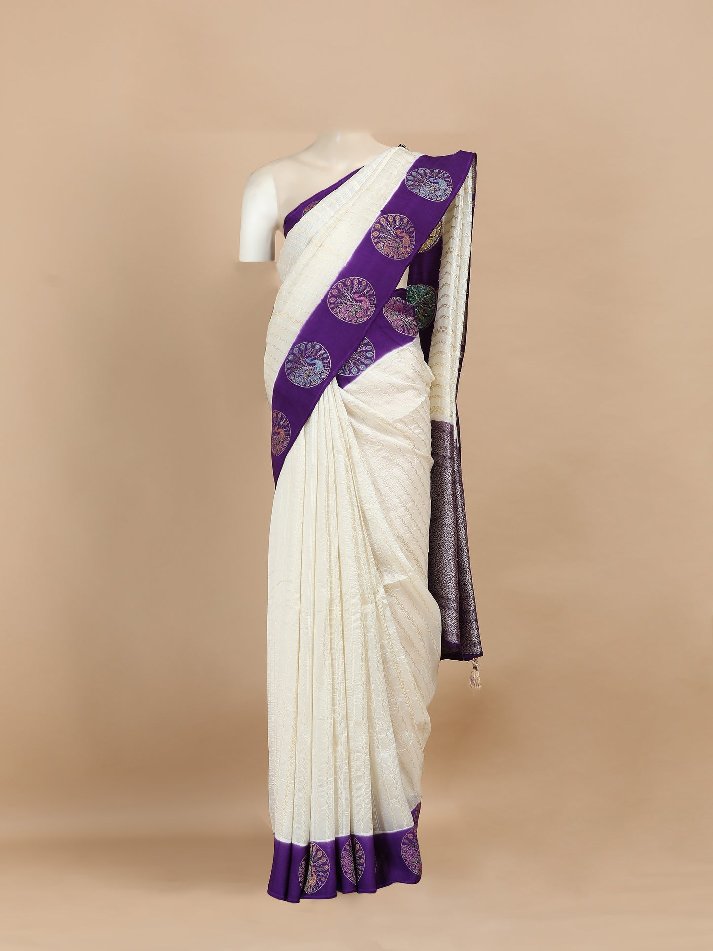 Pure Satin silk with lehriya weaving all over contrast pallu border