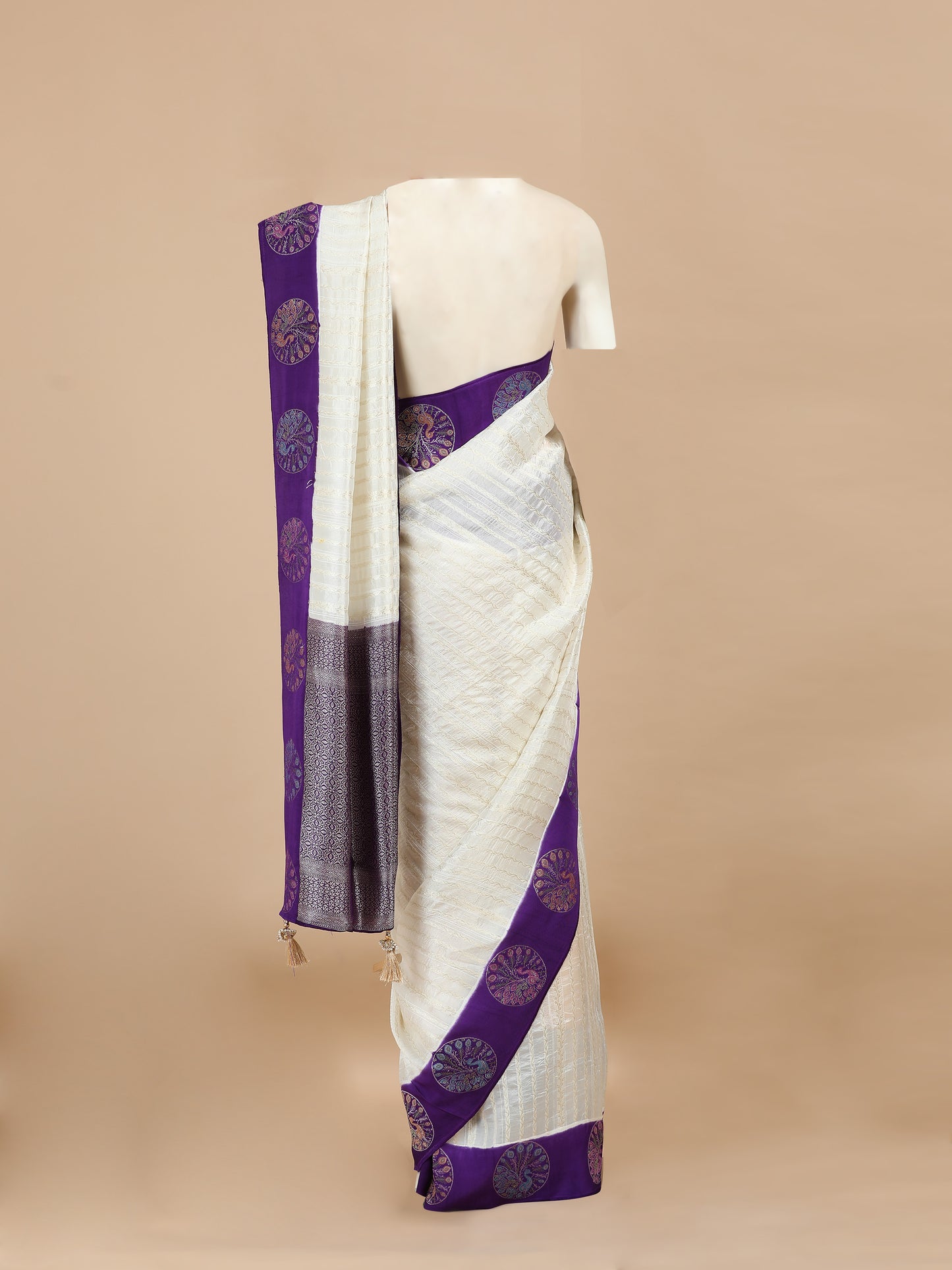 Pure Satin silk with lehriya weaving all over contrast pallu border